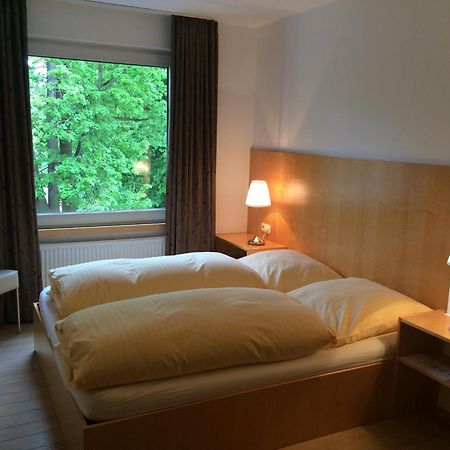 Hotel Und Apartment Garni Eurode Live 헤르조겐라트 외부 사진