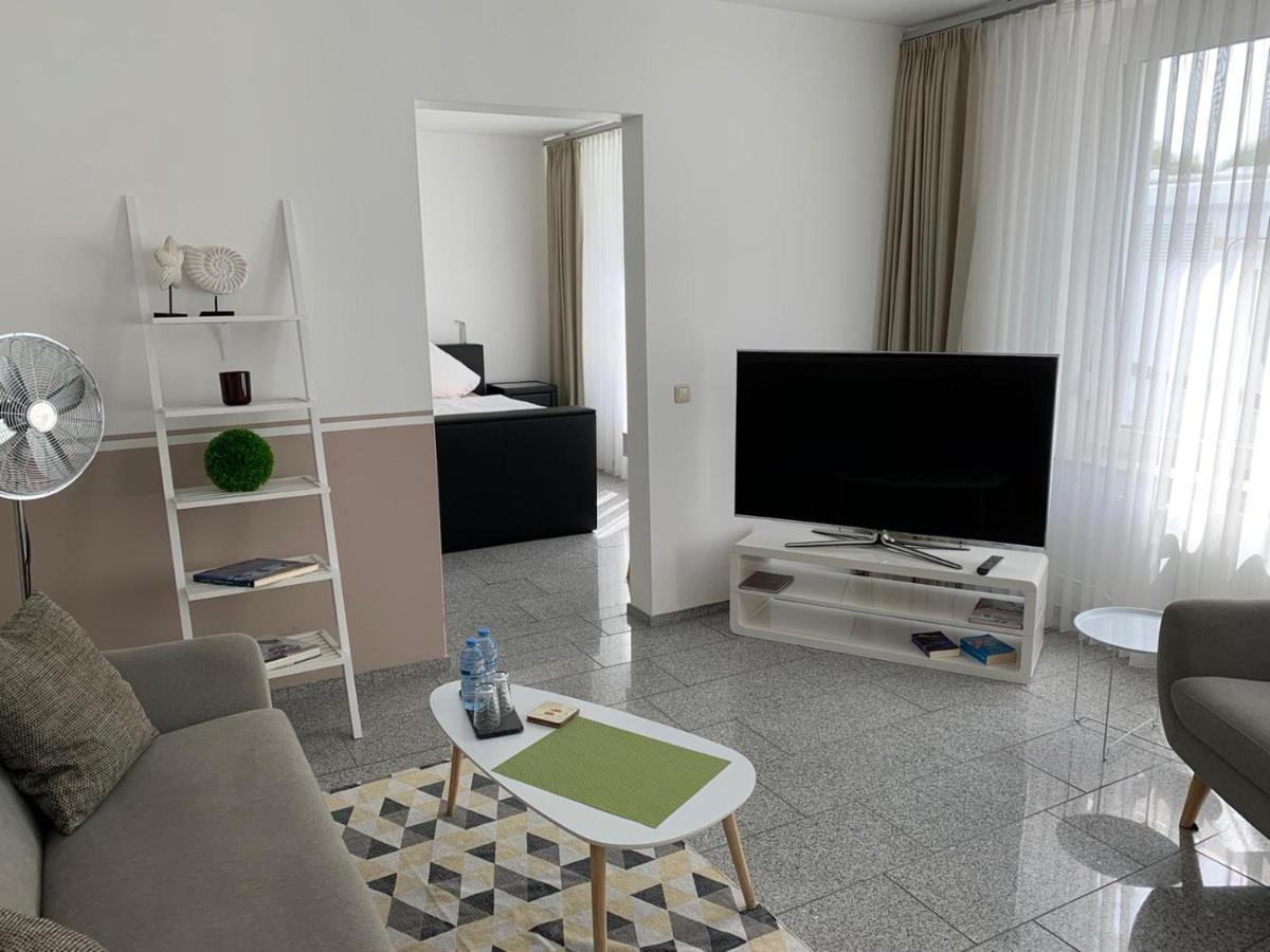 Hotel Und Apartment Garni Eurode Live 헤르조겐라트 외부 사진